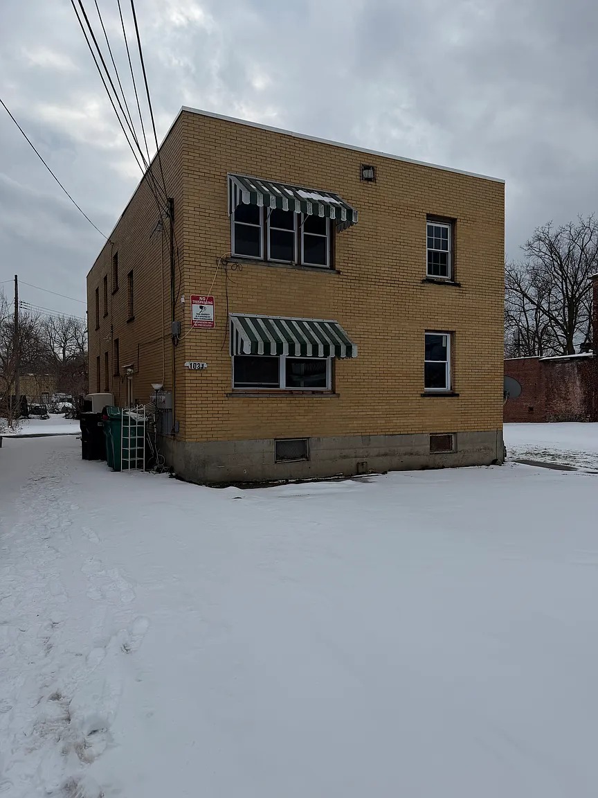 1031 Niagara Avenue - 4